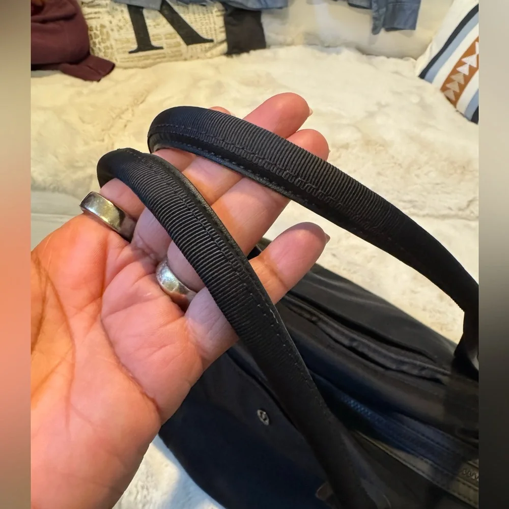 lululemon athletica Black Tote Bag - Picture 11 of 13